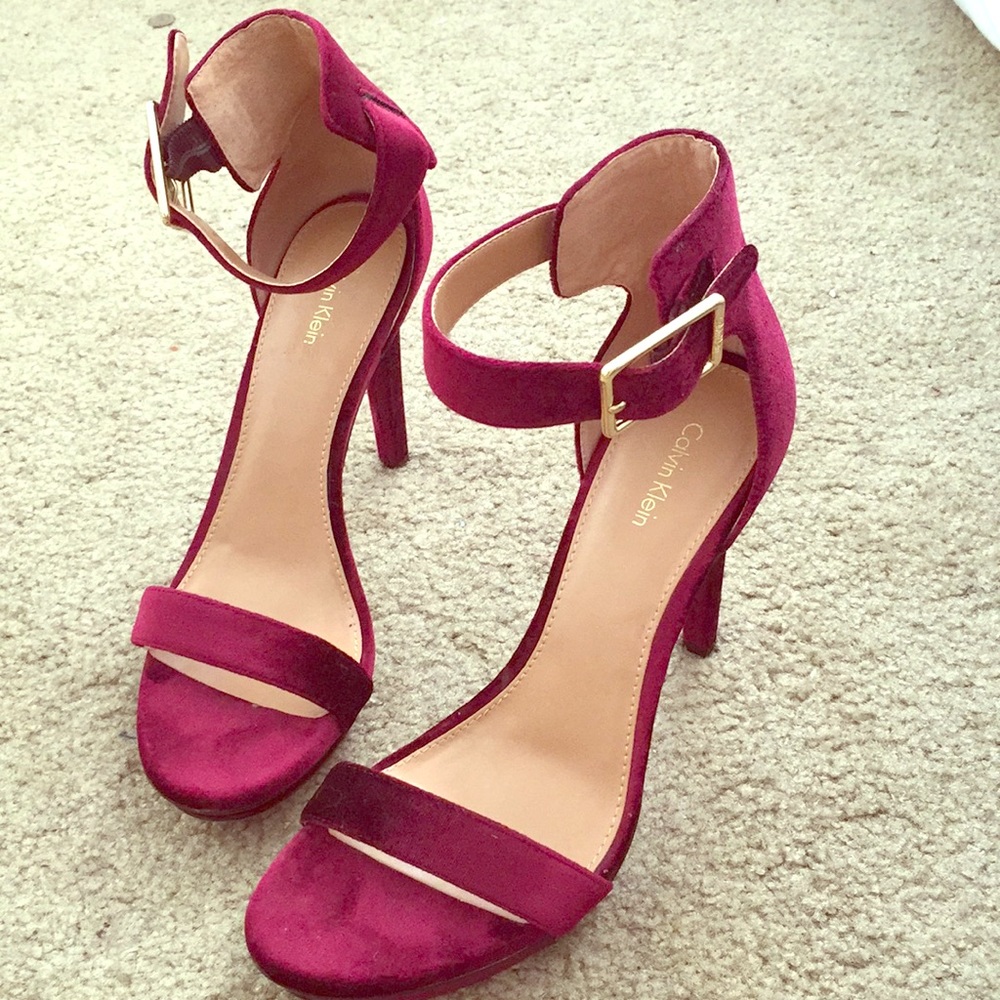 Calvin Klein burgundy velvet pumps